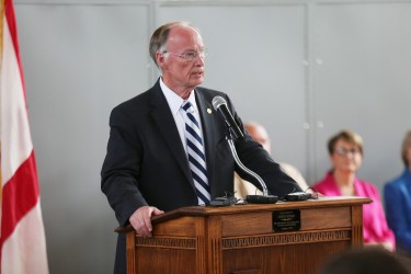 Alabama Governor Robert Bentley announces a new partnership between the Alabama National Guard, Alabama Department of Education, Alabama Community College System and Geneva County Board of Education to co-use the Fort Fred M. Fleming Armory in Geneva for the National Guard and Career Technical Education for Geneva County students. Monday, May 9, 2016. (Governor's Office, Daniel Sparkman)